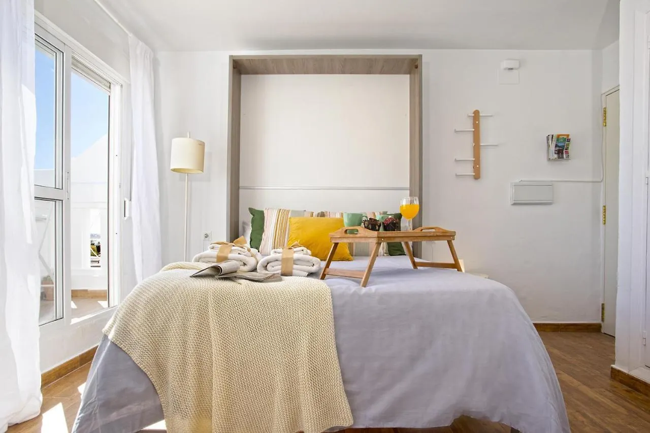 -Malagasunapts-Alcazaba Andalusian Dream 0*, Malaga